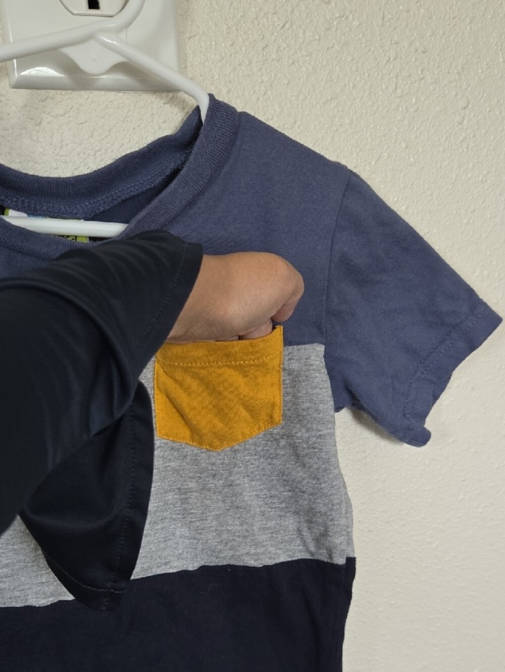Colorblock Tee - Picture 3 of 4